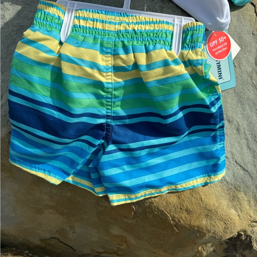 UPF50+ protection for your little- all while looking ADORABLE 🌊☀️🌴see pic4more - Picture 2 of 10